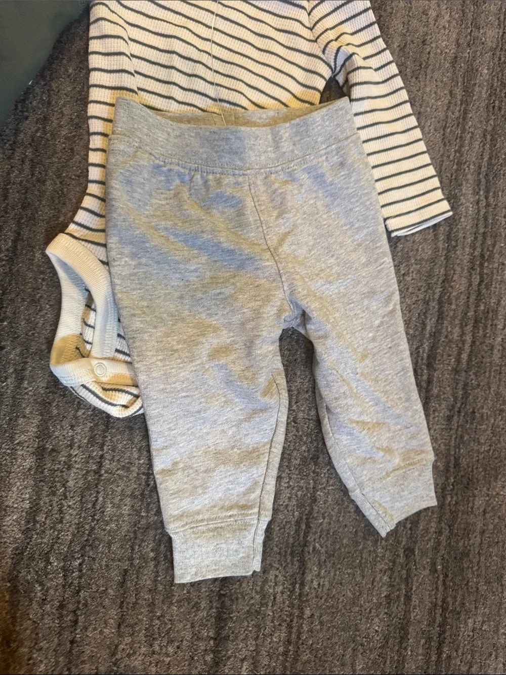 Carter's Green Bear Forest set baby boy 6M